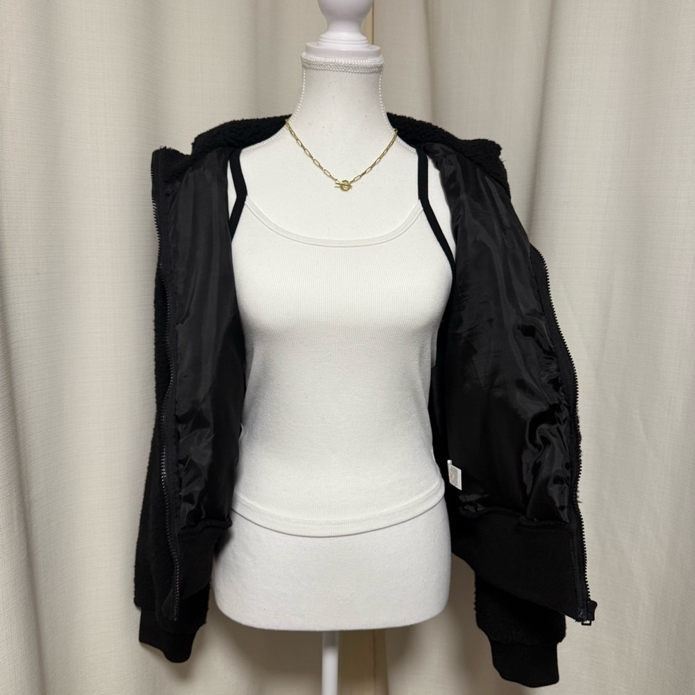SUZY cropped Fleece Jacket - Picture 4 of 6